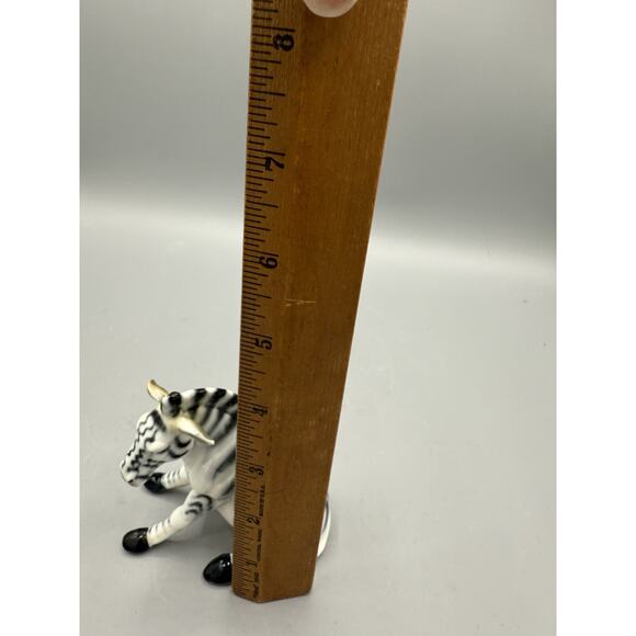 Vintage Ceramic Zebra Figurine Sitting Pose Black White Striped 3.5” - Picture 6 of 7